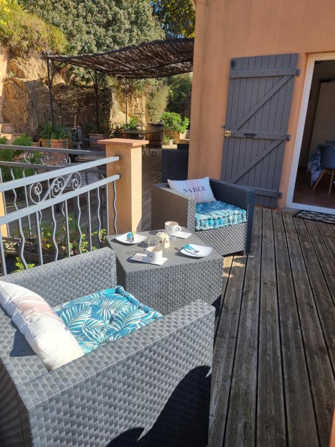 Coustelline Διαμέρισμα Le Lavandou Εξωτερικό φωτογραφία